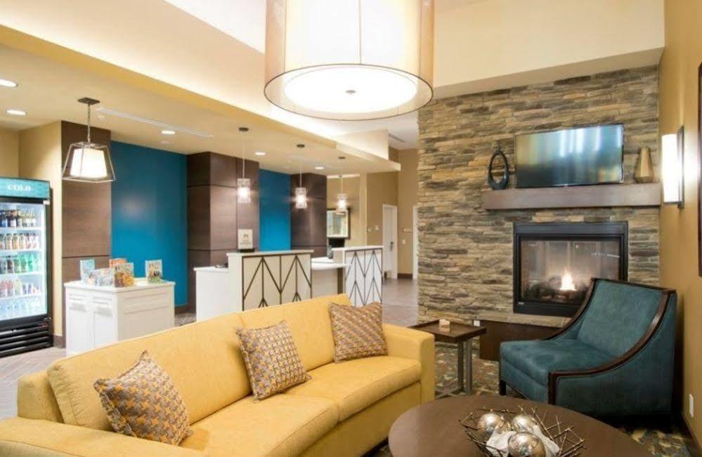 Homewood Suites By Hilton Calgary Downtown Εξωτερικό φωτογραφία